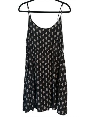 ☀️ Gap Black and White Paisley Print Casual Dress